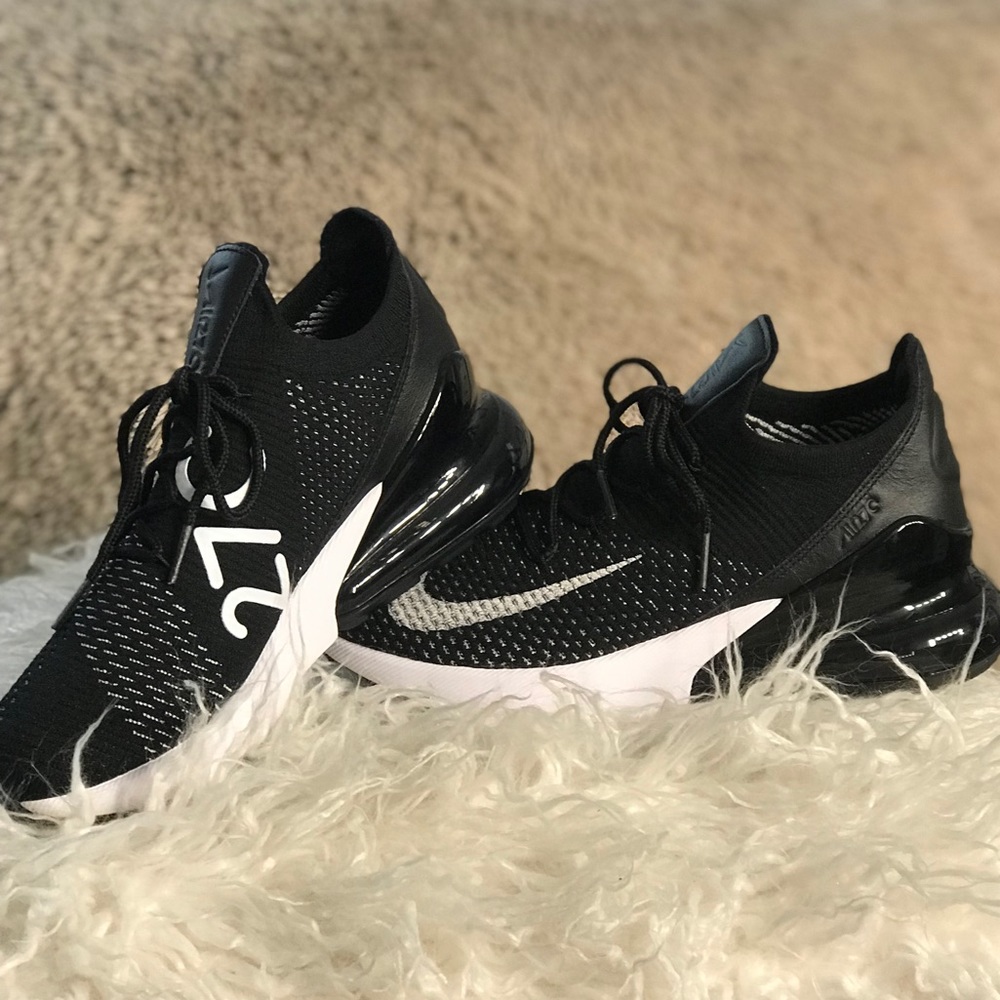 LIMITED EDITION Air Max 270 flyknit